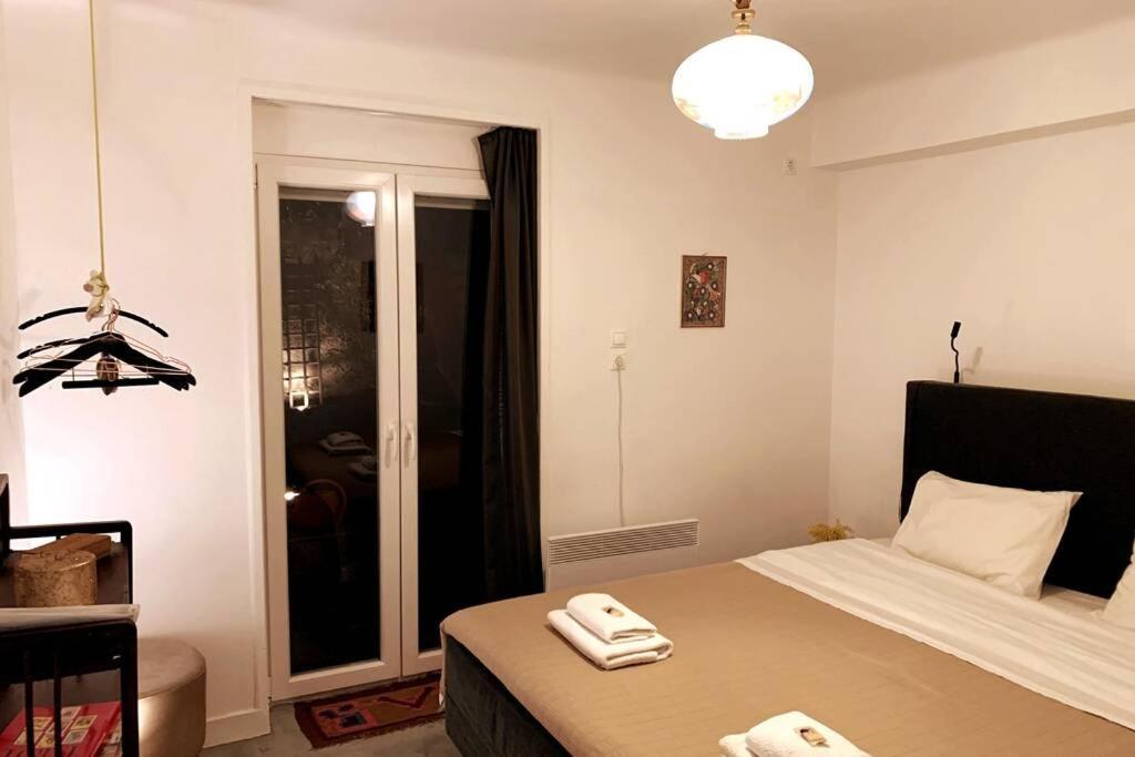 Quiet And Central Flat With Private Backyard Garden أثينا المظهر الخارجي الصورة