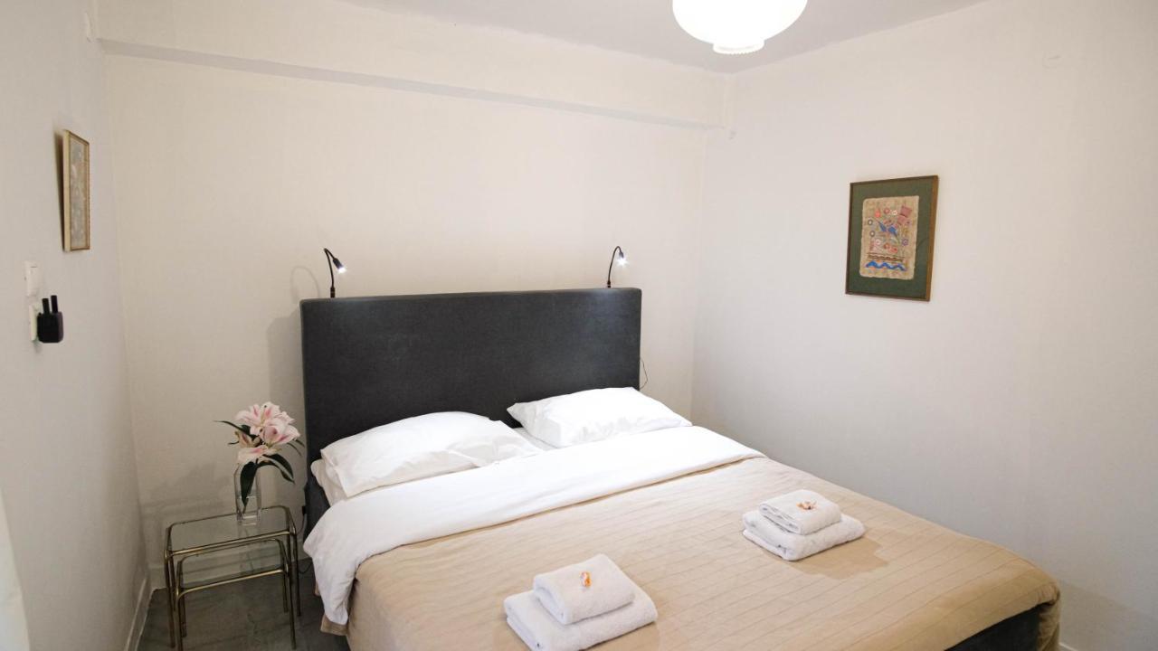 Quiet And Central Flat With Private Backyard Garden أثينا المظهر الخارجي الصورة