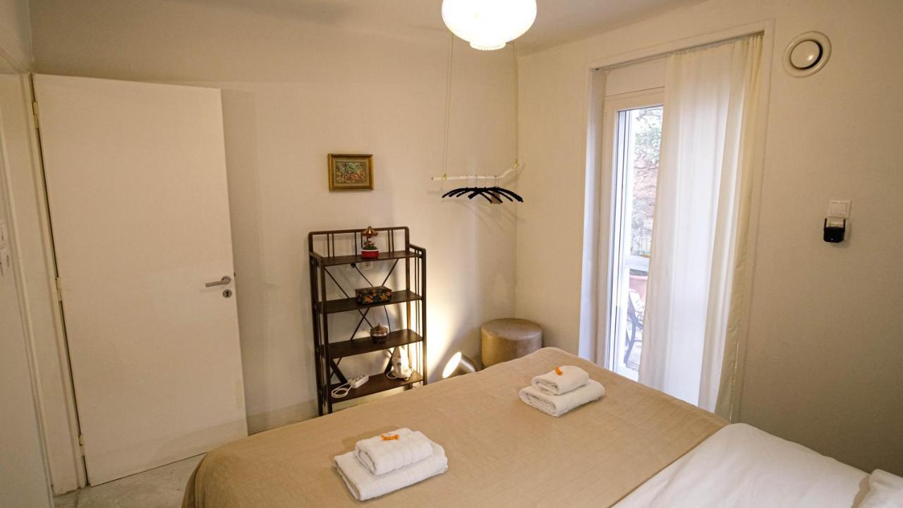 Quiet And Central Flat With Private Backyard Garden أثينا المظهر الخارجي الصورة